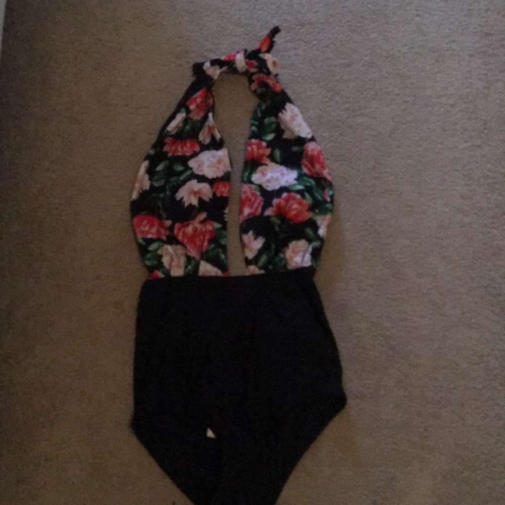 Cupshe black/floral one piece  NWT